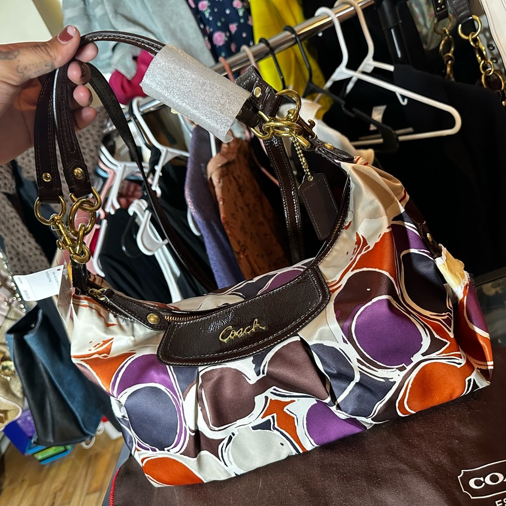 NWT Multicolor coach purse WITH dustbag